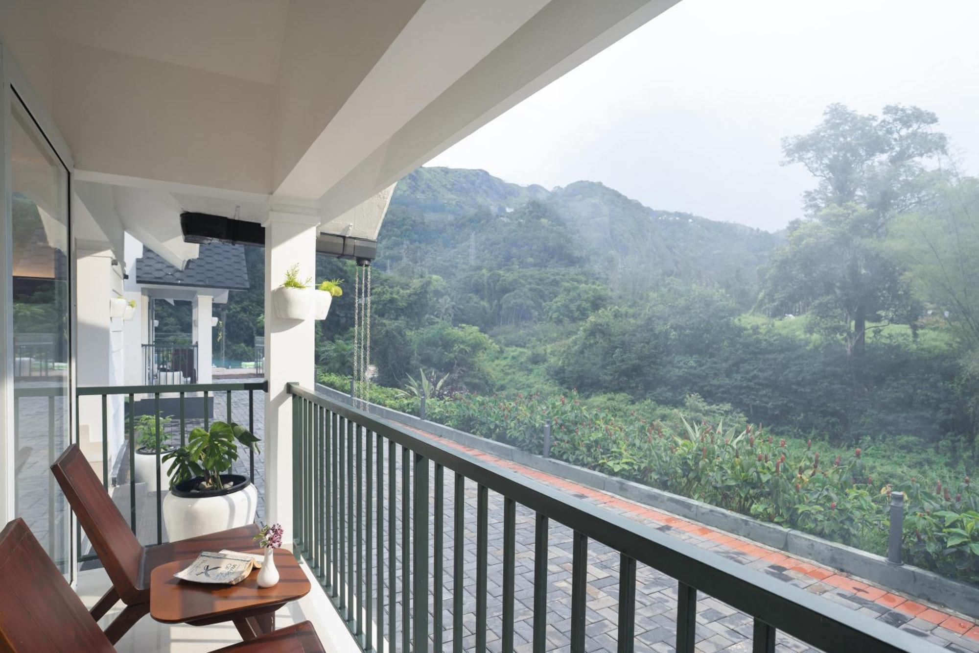 Eden Woods Resorts And Spa Munnar Esterno foto